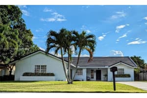 6935 W Wedgewood Ave, Davie, FL 33331, Sold 12/01/23