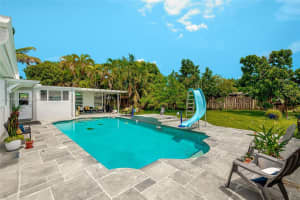 16711 NW 72nd Ct, Hialeah, FL 33015, Sold 11/02/23