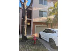 2119 SE 10th Ave APT 912, Fort Lauderdale, FL 33316, Sold 11/30/23