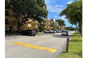 151 Berkley Rd APT 303, Hollywood, FL 33024, Sold 10/27/23