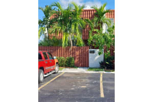 13881 SW 84th St #101, Miami, FL 33183, Sold 11/13/23