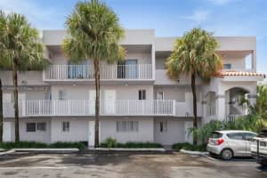 2680 W 76th St APT 107, Hialeah, FL 33016, Sold 11/28/23