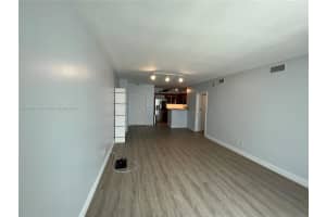 335 S Biscayne Blvd #3800, Miami, FL 33131, Sold 10/16/23