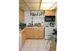 2000 Atlantic Shores Blvd APT 508, Hallandale Beach, FL 33009, Sold 01/03/24