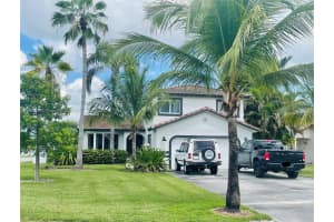 18364 NW 61st Ave, Hialeah, FL 33015, Sold 12/18/23