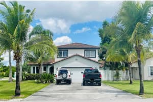 18364 NW 61st Ave, Hialeah, FL 33015, Sold 12/18/23