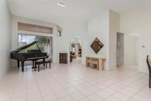 668 Lake Blvd, Weston, FL 33326, Sold 12/01/23