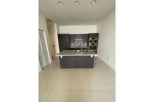 7661 NW 107th Ave Apt 809, Doral, FL 33178, Sold 03/11/24