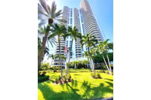 3500 Mystic Pointe Dr, Miami, FL 33180, Sold 05/17/24