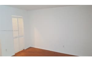 10740 N Kendall Dr APT L20, Miami, FL 33176, Sold 01/03/24