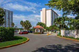 400 Kings Point Dr APT 424, Sunny Isles Beach, FL 33160, Sold 12/28/23