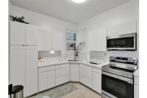 15533 N Miami Lakeway, Miami Lakes, FL 33014, Sold 10/31/23