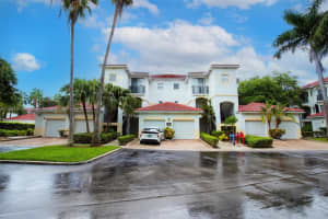 3205 NE 184th St APT 9106, Aventura, FL 33160, Sold 01/17/24