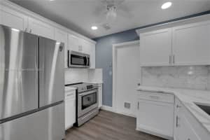 4625 NW 44th St, Tamarac, FL 33319, Sold 12/08/23