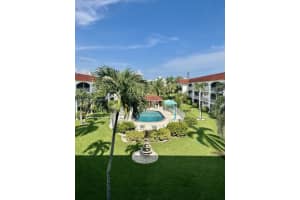 580 Egret Dr APT 116, Hallandale Beach, FL 33009, Sold 12/05/23