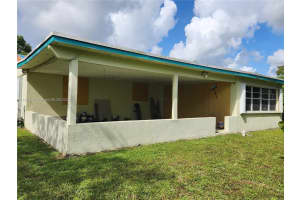 4861 SW 21st St, Fort Lauderdale, FL 33317, Sold 10/05/23