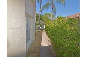 1053 Fairfax Cir W, Boynton Beach, FL 33436, Sold 12/27/23