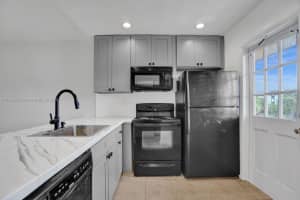 5071 W Oakland Park Blvd #309, Lauderdale Lakes, FL 33313, Sold 04/10/24