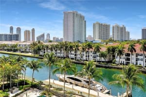 2950 NE 188th St APT 440, Aventura, FL 33180, Sold 11/14/23