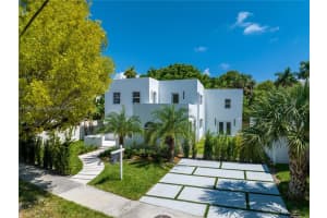 4247 N Bay Rd, Miami Beach, FL 33140, Sold 11/16/23