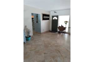 630 E Country Club Cir, Plantation, FL 33317, Sold 10/25/23
