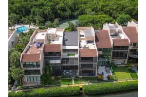 6124 Paradise Point Dr #6124, Palmetto Bay, FL 33157, Sold 02/08/24