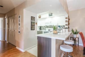 18880 NW 57th Ave APT 305, Hialeah, FL 33015, Sold 10/06/23