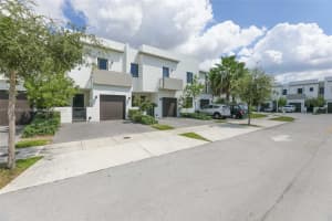 527 SW 91st Pl #527, Miami, FL 33174, Sold 11/30/23