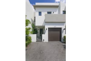 527 SW 91st Pl #527, Miami, FL 33174, Sold 11/30/23