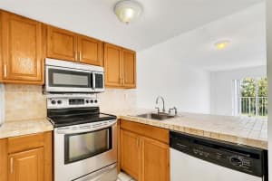 16465 NE 22nd Ave APT 507, North Miami Beach, FL 33160, Sold 11/20/23