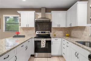 29 Tarpon Ave, Key Largo, FL 33037, Sold 01/08/24