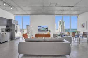 151 SE 1st St Apt 2902, Miami, FL 33131, Sold 03/05/24