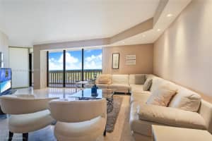 19355 Turnberry Way #16a, Miami, FL 33180, Sold 01/10/24