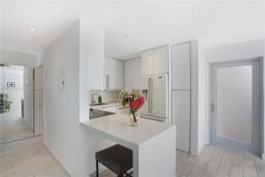 1441 Lincoln Rd APT 301, Miami Beach, FL 33139, Sold 10/25/23