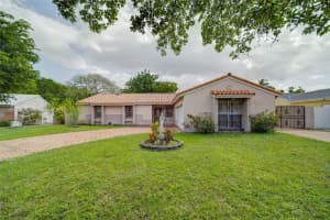 6202 NW 194th St, Hialeah, FL 33015, Sold 12/08/23