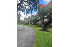 3361 NW 47th Terrace APT 233, Lauderdale Lakes, FL 33319, Sold 12/15/23