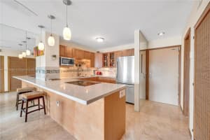 1000 Michigan Ave APT 606, Miami Beach, FL 33139, Sold 10/31/23