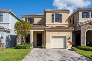 829 NE 191st St, Miami, FL 33179, Sold 11/29/23