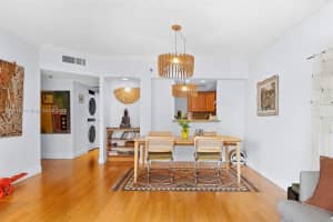 520 Brickell Key Dr APT A702, Miami, FL 33131, Sold 01/19/24