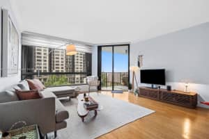 520 Brickell Key Dr APT A702, Miami, FL 33131, Sold 01/19/24