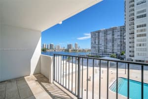 2780 NE 183rd St APT 504, Aventura, FL 33160, Sold 12/29/23