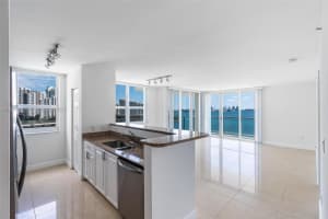 1155 Brickell Bay Dr APT 1110, Miami, FL 33131, Sold 01/18/24