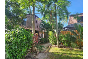 7753 Courtyard Run W, Boca Raton, FL 33433, Sold 11/17/23