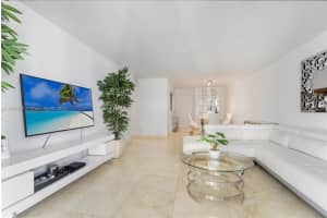 5701 Collins Ave APT 817, Miami Beach, FL 33140, Sold 03/29/24