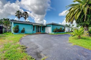 11430 NW 42nd St, Sunrise, FL 33323, Sold 10/31/23
