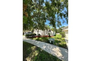 2217 Roanoke Springs Dr, Ruskin, FL 33570, Sold 01/25/24