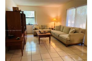 10827 NW 7th St 21 42, Miami, FL 33172, Sold 11/17/23