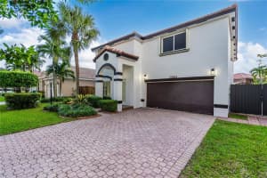 16456 SW 76th St, Miami, FL 33193, Sold 11/02/23