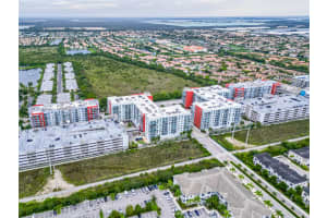 7751 NW 107th Ave Apt 713, Doral, FL 33178, Sold 12/26/23