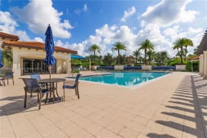 11633 SW 13th Dr, Pembroke Pines, FL 33025, Sold 12/07/23